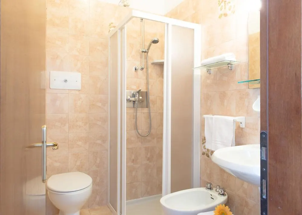 ***  Village Hotel Lucia Tremosine Италия