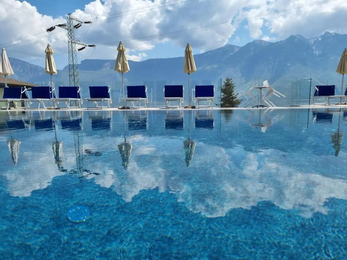 Village Hotel Lucia Tremosine