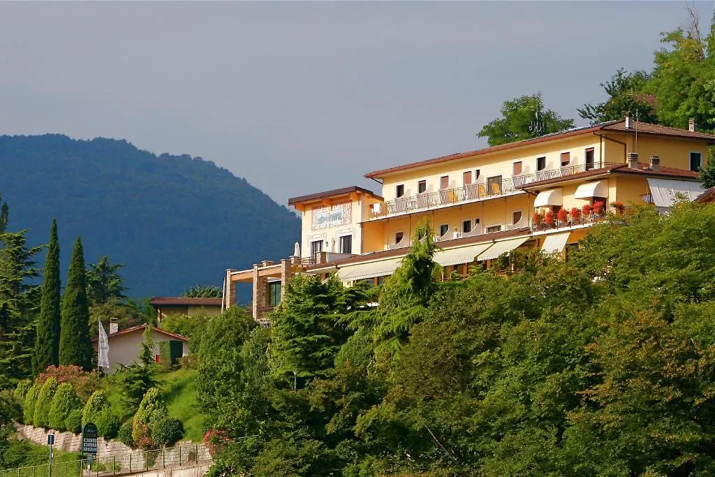 Village Hotel Lucia Tremosine