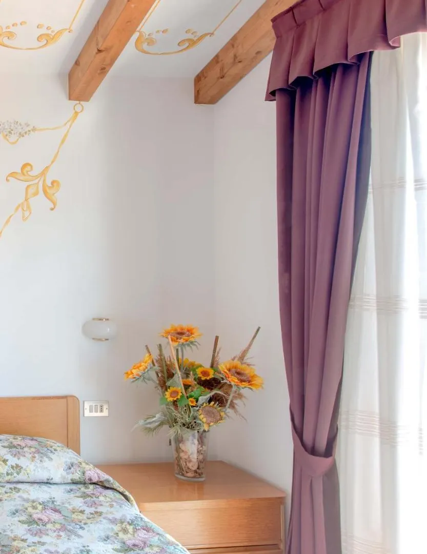 Village Hotel Lucia Tremosine 3*,  Италия